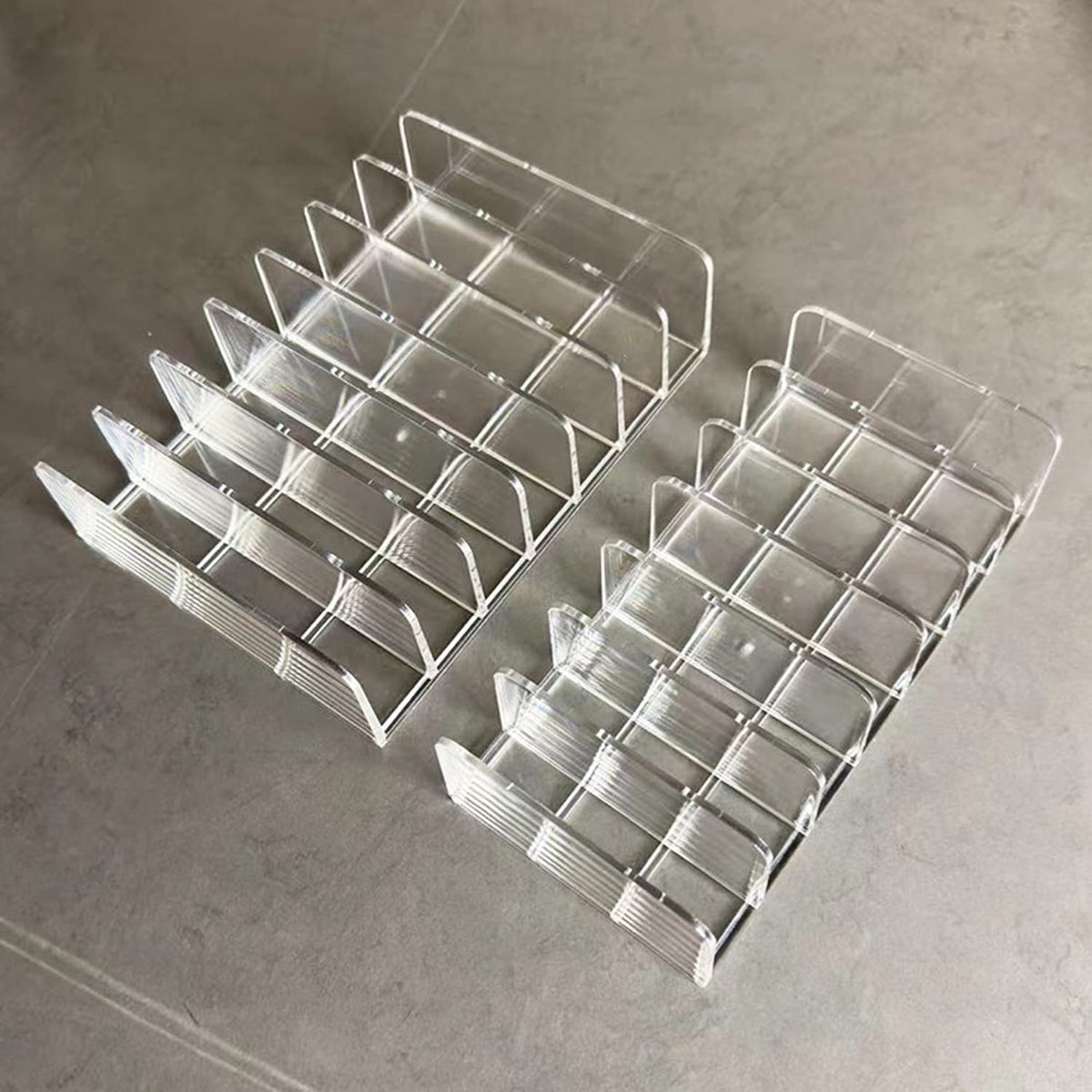 14-Slot Clear Acrylic Multi-Device Organizer Dock